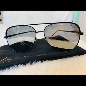 Quay x Desi Perkins High Key Aviators